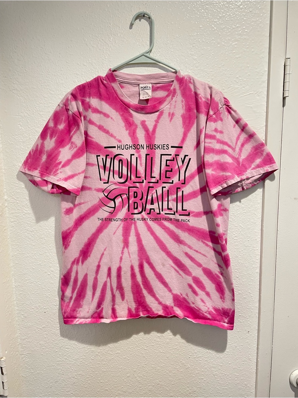 🐾 Hughson Huskies Volleyball Pink Tie-Dye Tee M 🏐